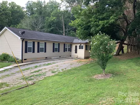 129 Concord Rd, Asheville, NC 28803