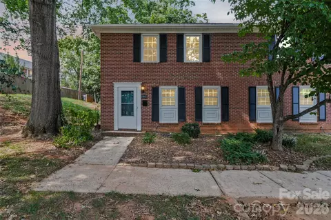 1801 Pewsbury Rd, Charlotte, NC 28210
