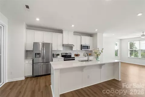 Kitchen - 963 Portrush Ln, Tega Cay, SC 29708 photo 3 of 5