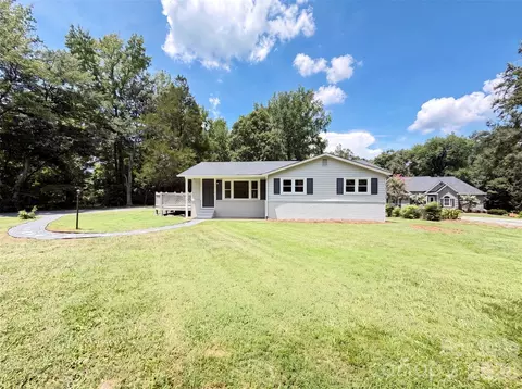 9801 Hannon Rd, Charlotte, NC 28227