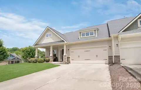 103 Canter Ln, Mooresville, NC 28115