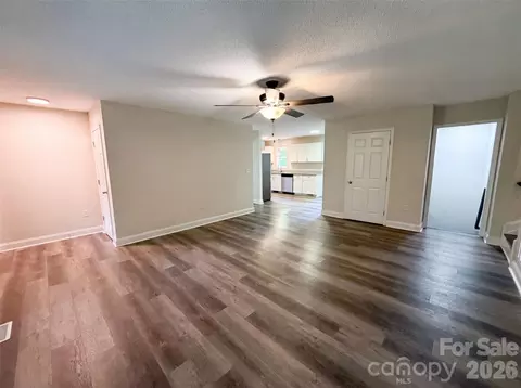930 Marshall Dr, Concord, NC 28027 photo 7