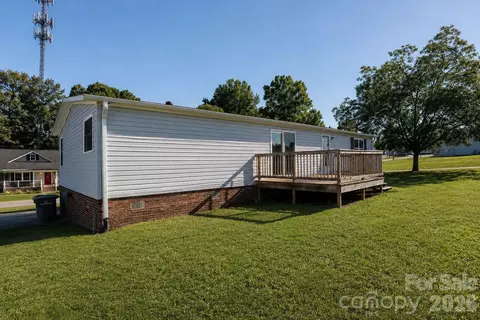 Exterior - 201 E 27th St, Kannapolis, NC 28083 photo 4 of 5