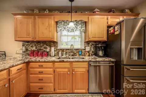 Kitchen - 6479 Ameba Ln, Denver, NC 28037 photo 3 of 6