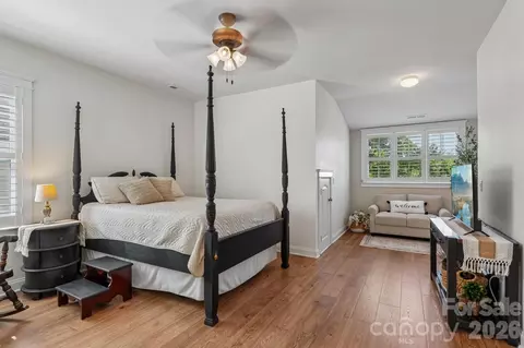 Bedroom - 16447 Leavitt Ln, Davidson, NC 28036 photo 3 of 4