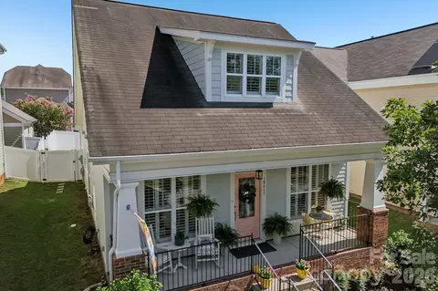 Exterior - 16447 Leavitt Ln, Davidson, NC 28036 photo 5 of 14
