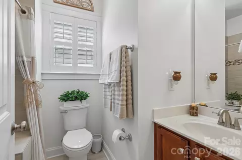 Bath - 16447 Leavitt Ln, Davidson, NC 28036 photo 1 of 2
