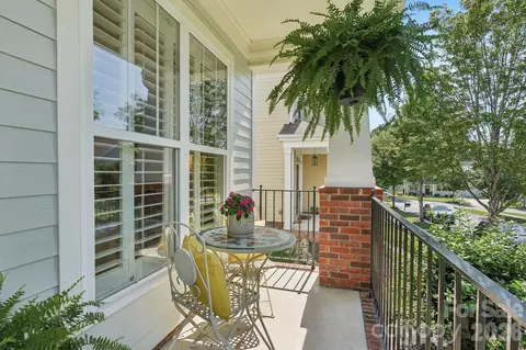 Exterior - 16447 Leavitt Ln, Davidson, NC 28036 photo 6 of 14