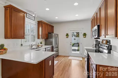 Kitchen - 16447 Leavitt Ln, Davidson, NC 28036 photo 1 of 3