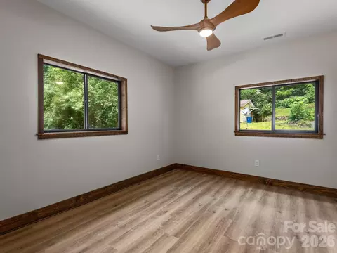 Bedroom - 78 Travis St, Clyde, NC 28721 photo 3 of 4