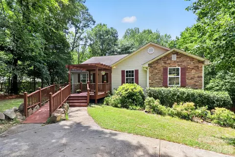 7912 Ritter Dr, Charlotte, NC 28270