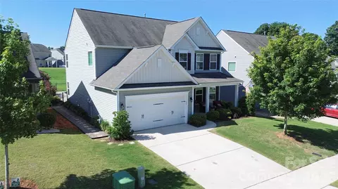 111 Lantern Acres Dr, Mooresville, NC 28115