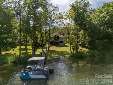 2051 Great North Rd, Winnsboro, SC 29180