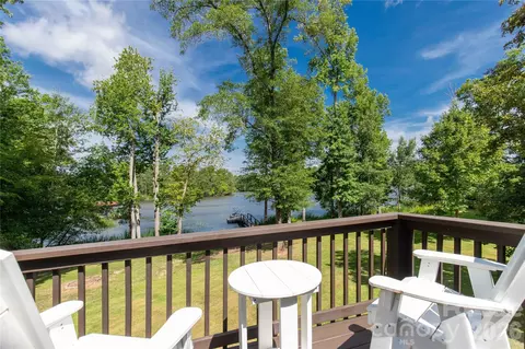 2051 Great North Rd, Winnsboro, SC 29180