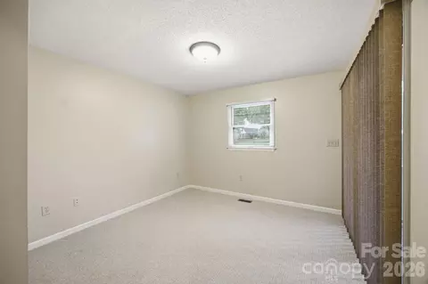 Bedroom - 20118 Rainbow Cir, Cornelius, NC 28031 photo 2 of 7