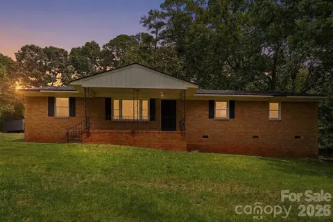 313 Park Terrace Dr, Belmont, NC 28012
