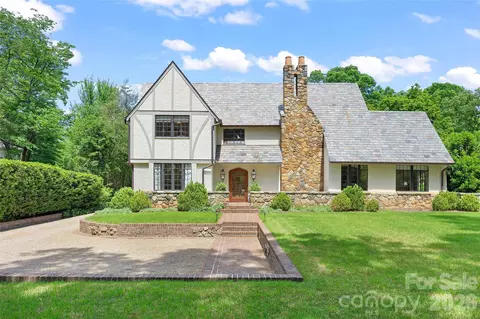 2235 Radcliffe Ave, Charlotte, NC 28207