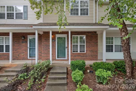 10822 Holly Ridge Blvd, Charlotte, NC 28216