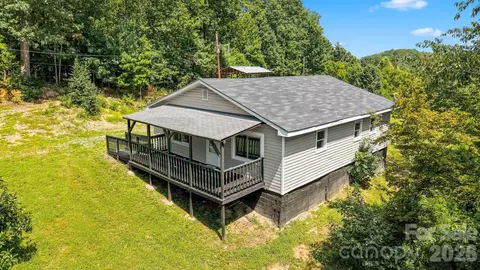 3028 Playmore Beach Rd, Morganton, NC 28655
