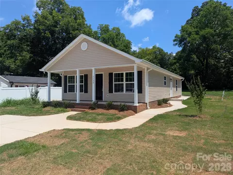 1126 Hoyle St, Rock Hill, SC 29732