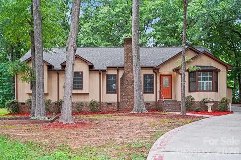 5505 Trossacks Ct, Charlotte, NC 28212