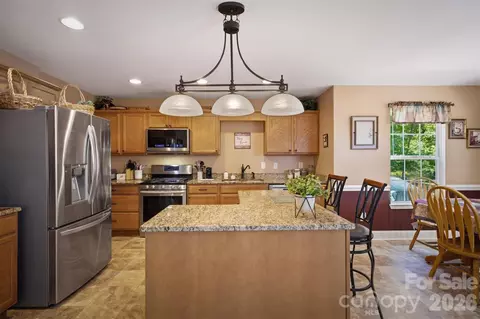 Kitchen - 802 White Oaks Cir, Monroe, NC 28112 photo 3 of 4