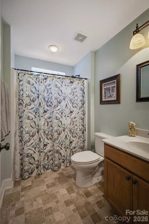 Bath - 802 White Oaks Cir, Monroe, NC 28112 photo 4 of 4