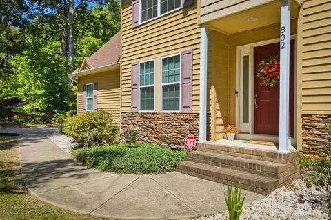 Exterior - 802 White Oaks Cir, Monroe, NC 28112 photo 2 of 5