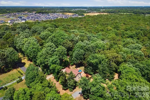 View/Area - 802 White Oaks Cir, Monroe, NC 28112 photo 1 of 3