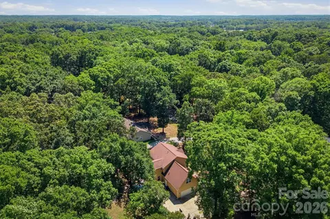 View/Area - 802 White Oaks Cir, Monroe, NC 28112 photo 2 of 3