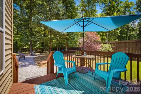 Exterior - 802 White Oaks Cir, Monroe, NC 28112 photo 1 of 5