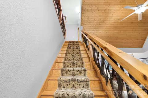 Entry Way - 149 Oriole Rd, Brevard, NC 28712 photo 1 of 1