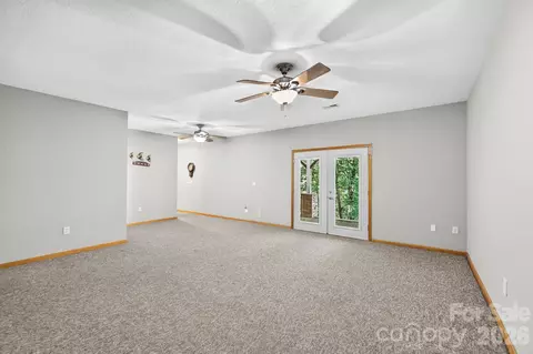 Living - 149 Oriole Rd, Brevard, NC 28712 photo 5 of 5