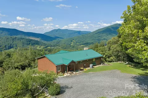 1013 Perry Rd, West Jefferson, NC 28694