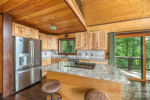 Kitchen - 171 Jade Dr, Clyde, NC 28721 photo 4 of 4
