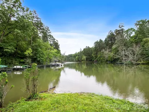 View/Area - 46 Indian Summer Ln, Mill Spring, NC 28756 photo 2 of 8