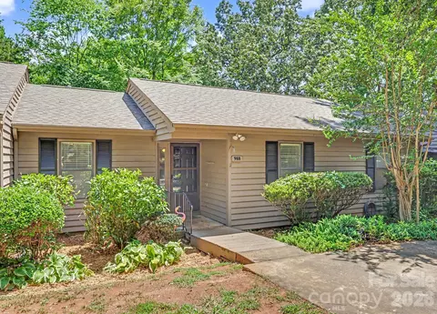 988 Cranberry Cir, Fort Mill, SC 29715