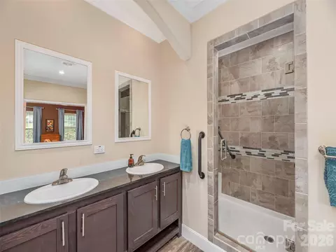 Bath - 4687 Old Clyde Rd, Clyde, NC 28721 photo 2 of 3