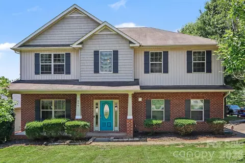 806 Brooke Nicole Pl, Charlotte, NC 28213