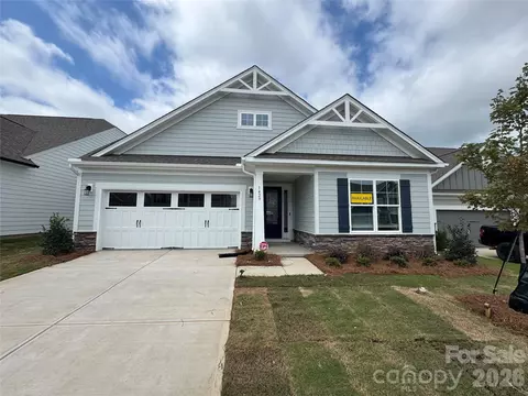 1429 Ardmore Dr, Sherrills Ford, NC 28673