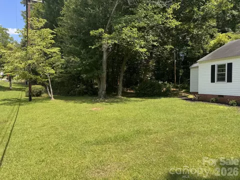 Exterior - 1250 Hampton Grace Ave, Lancaster, SC 29720 photo 1 of 5
