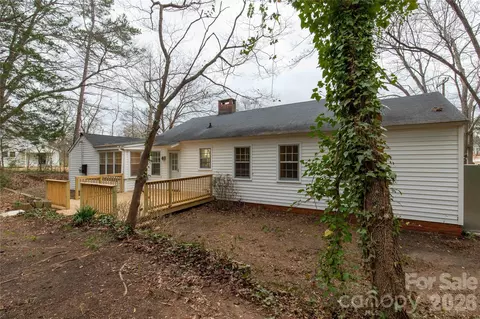 Exterior - 1250 Hampton Grace Ave, Lancaster, SC 29720 photo 2 of 5