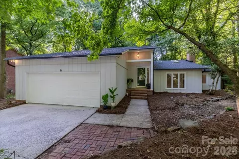 1107 Spring Fall Ct, Charlotte, NC 28213