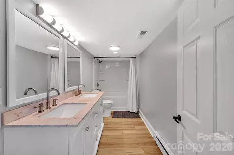 Bath - 3433 Grey Rd, Davidson, NC 28036 photo 3 of 3