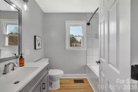 Bath - 3433 Grey Rd, Davidson, NC 28036 photo 1 of 3