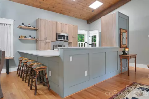 Kitchen - 2 Duya Ct, Brevard, NC 28712 photo 1 of 6