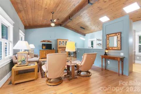 Living - 2 Duya Ct, Brevard, NC 28712 photo 1 of 3
