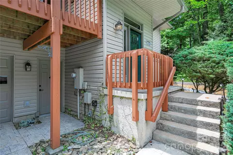 Exterior - 2 Duya Ct, Brevard, NC 28712 photo 1 of 4