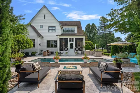 137 Torrence Chapel Rd, Mooresville, NC 28117