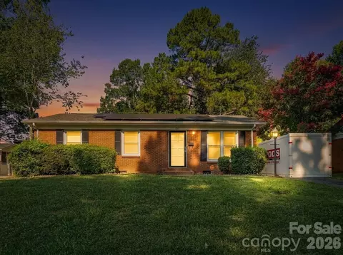 755 Edgerton Dr, Charlotte, NC 28213
